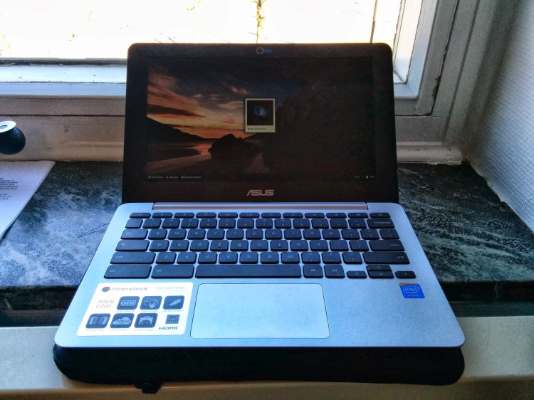asus-chromebook-front