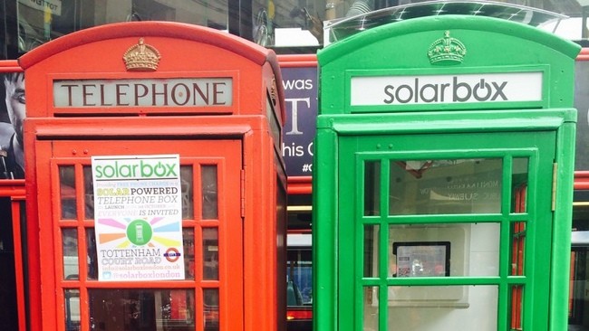 solarbox-phone-box-charging