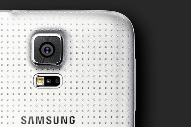 650_1000_samsung-galaxy-s5-white-camera-feature